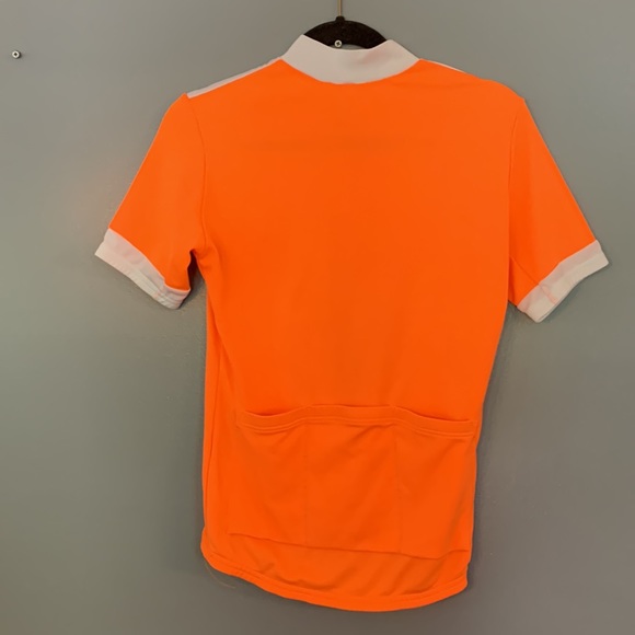 EUC Women’s Pearl Izumi cycling top size small with bottle pockets in back. - Picture 2 of 7